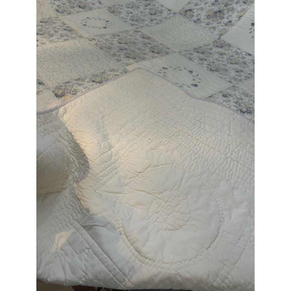 Cottagecore Lavender Floral Embroidered Wreath Design Patchwork Quilt Queen Size - Picture 8 of 11